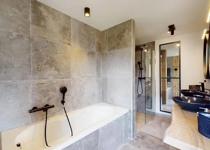 Arnold Cocooning & View 12 Personnes Les Masses